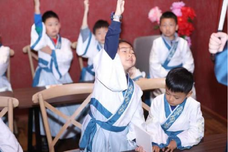 儿童情景互动演绎剧场